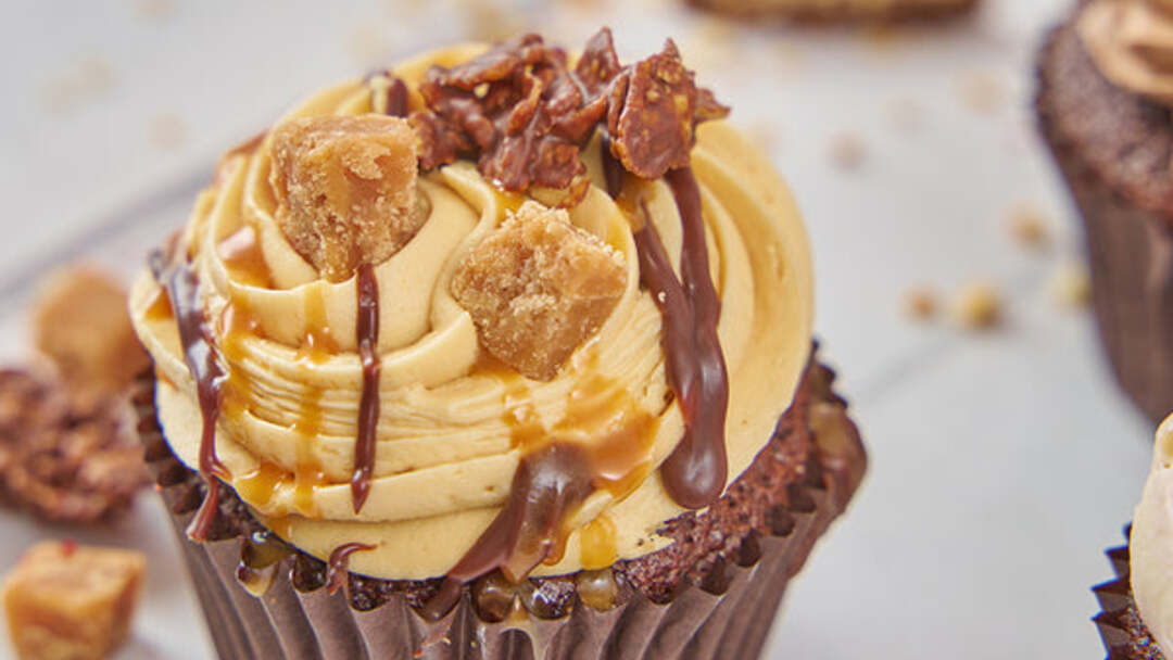 Lola's Cupcakes restaurant cover
